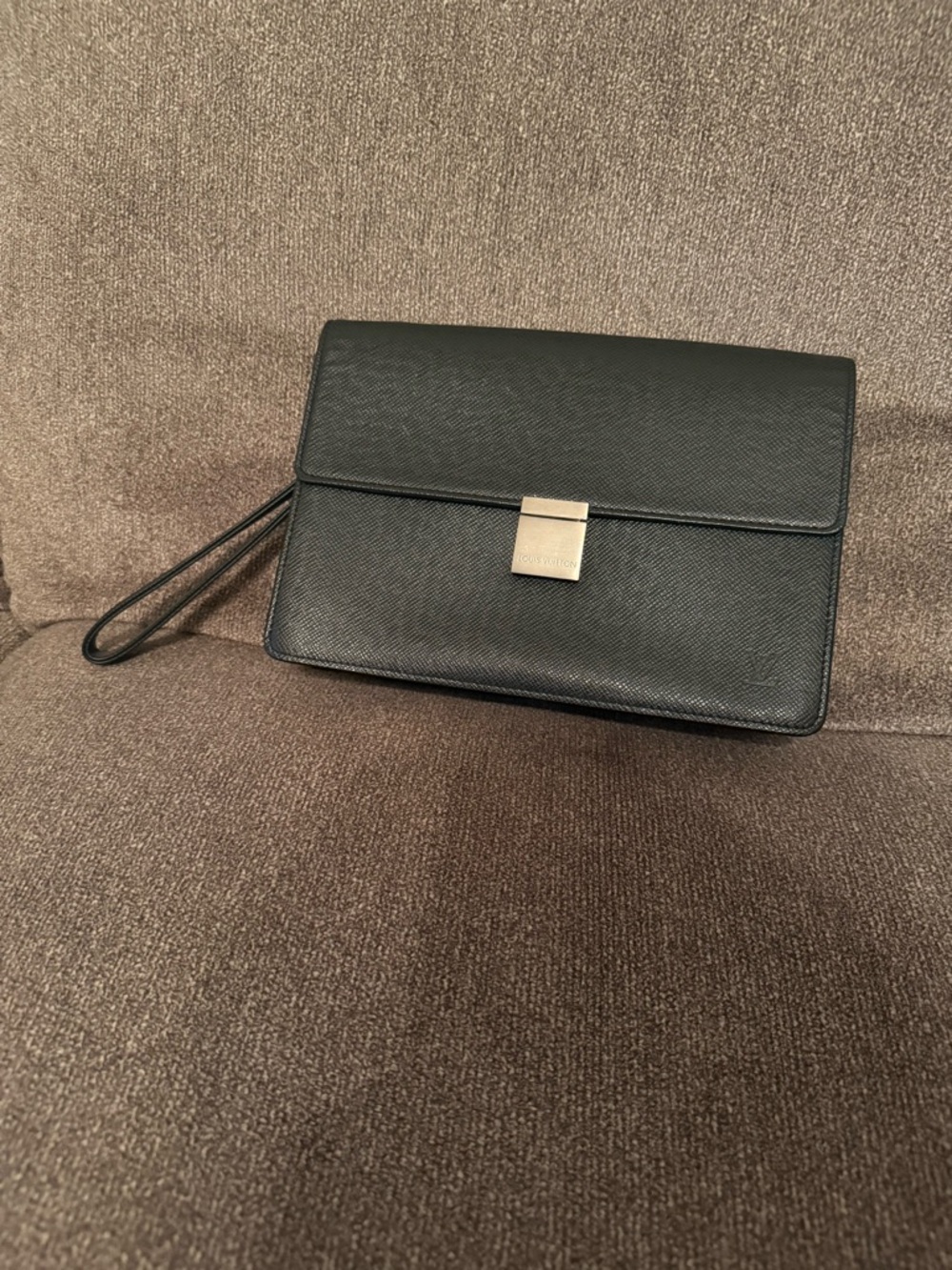 SOLD******Preloved Louis Vuitton Selenga Leather  Clutch